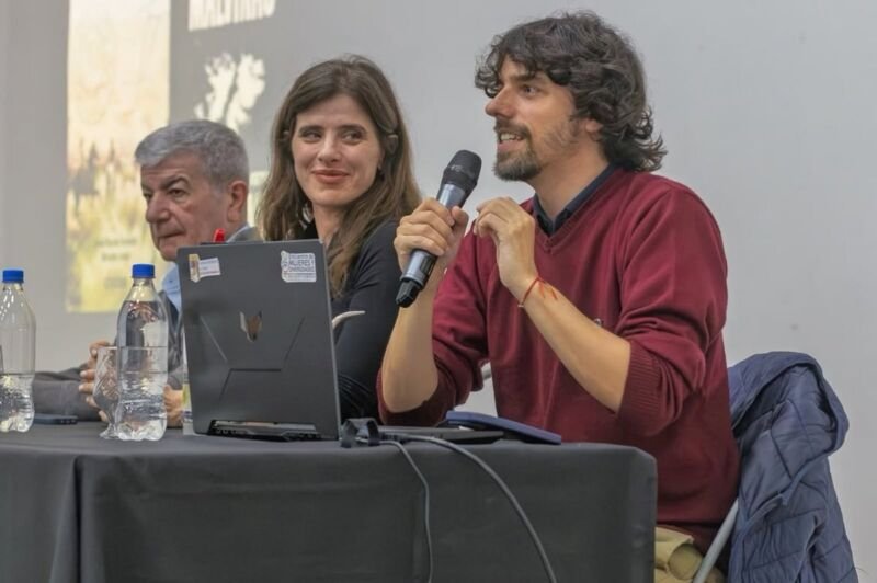 juan-augusto-rattenbach-sentir-malvinas-mar-de-ajo
